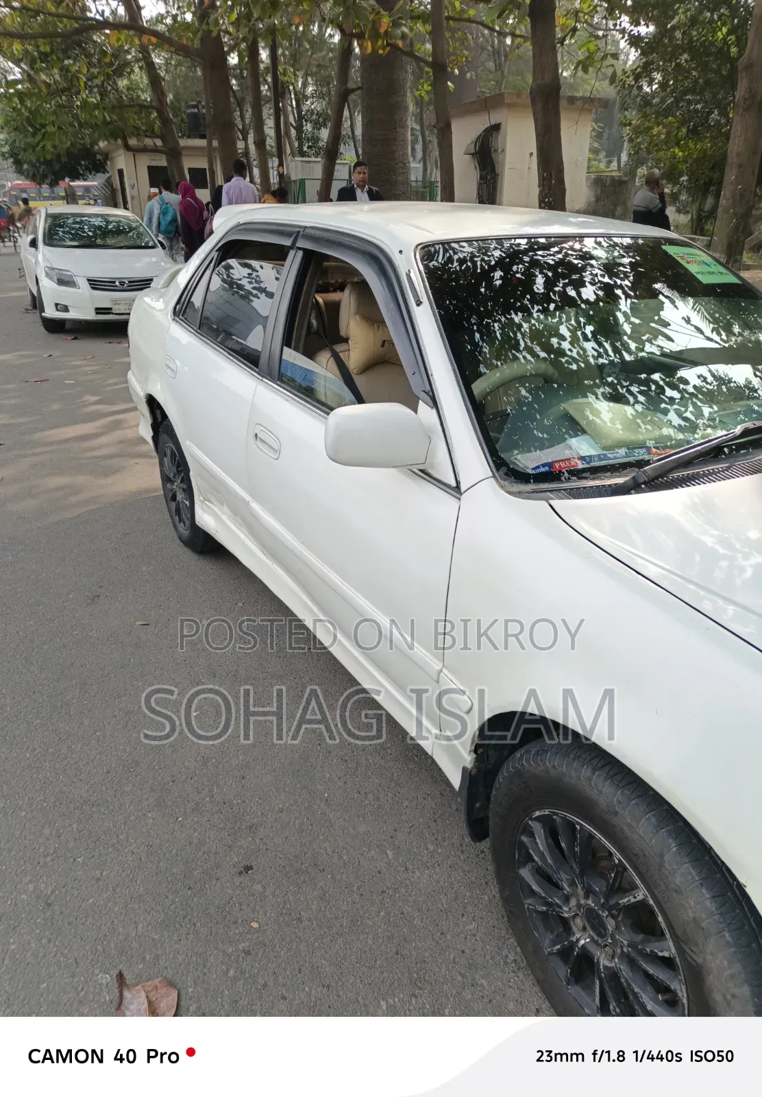 টয়োটা করোল্লা ২০০০ হোয়াইট