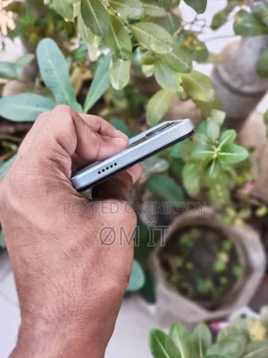 ভিভো ওয়াই১৮ ১২৮ জিবি নীল