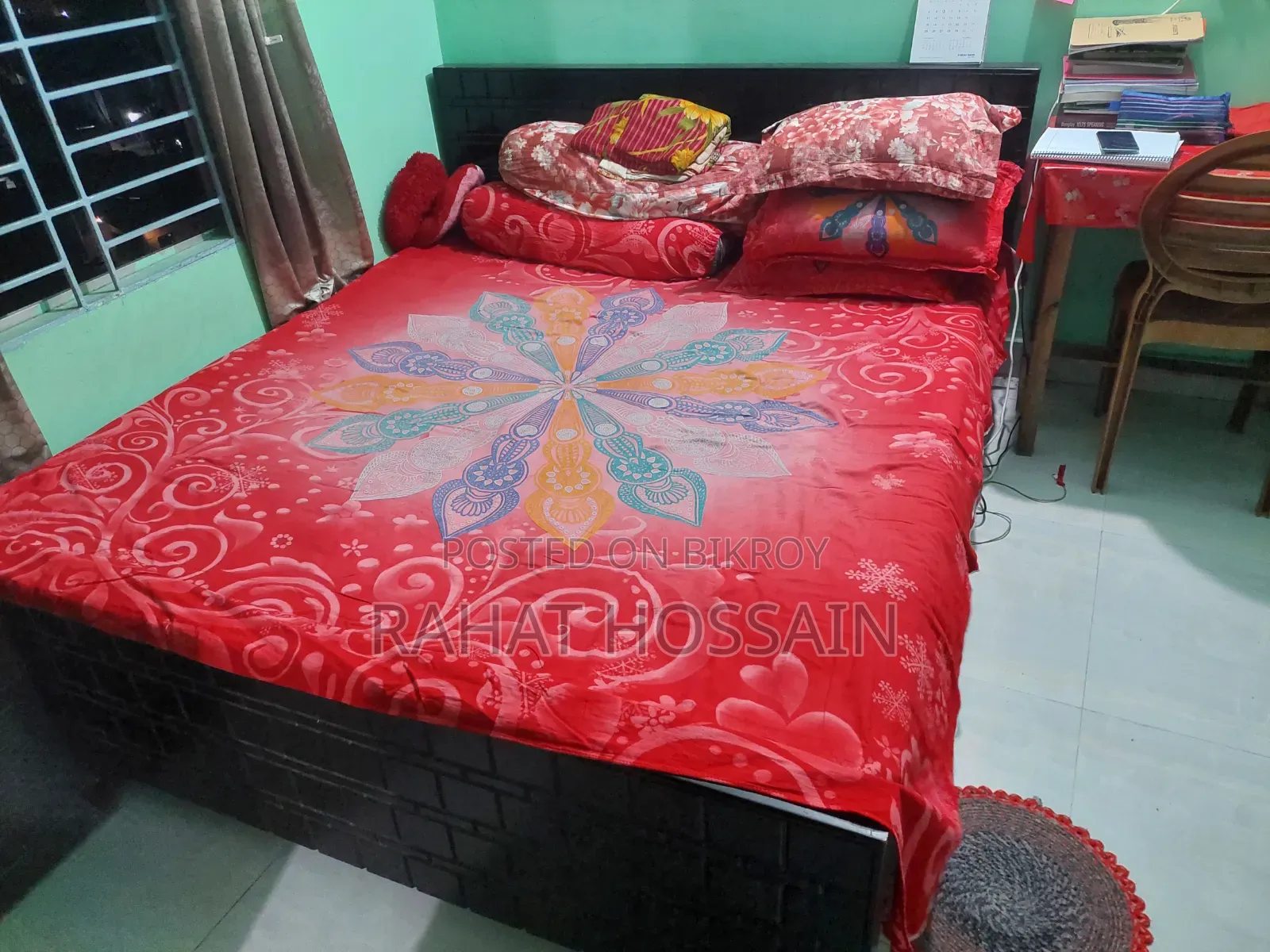 খাট, আলমারি
