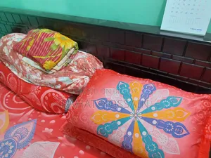 খাট, আলমারি
