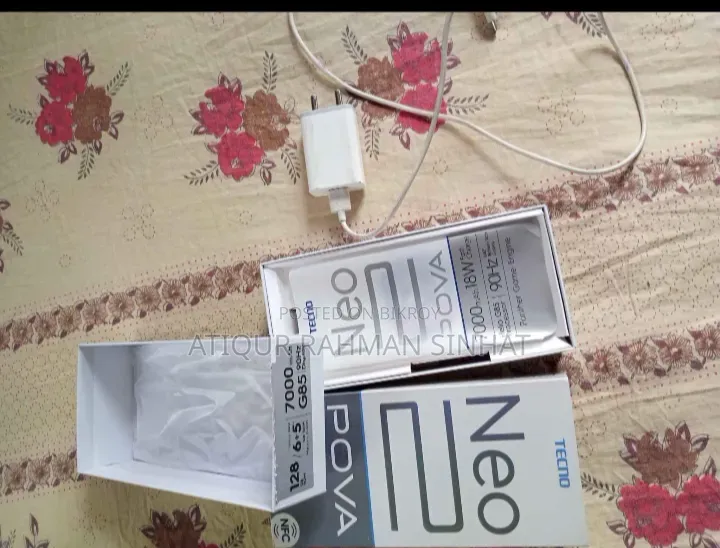 Tecno Pova Neo 2 128 GB Silver