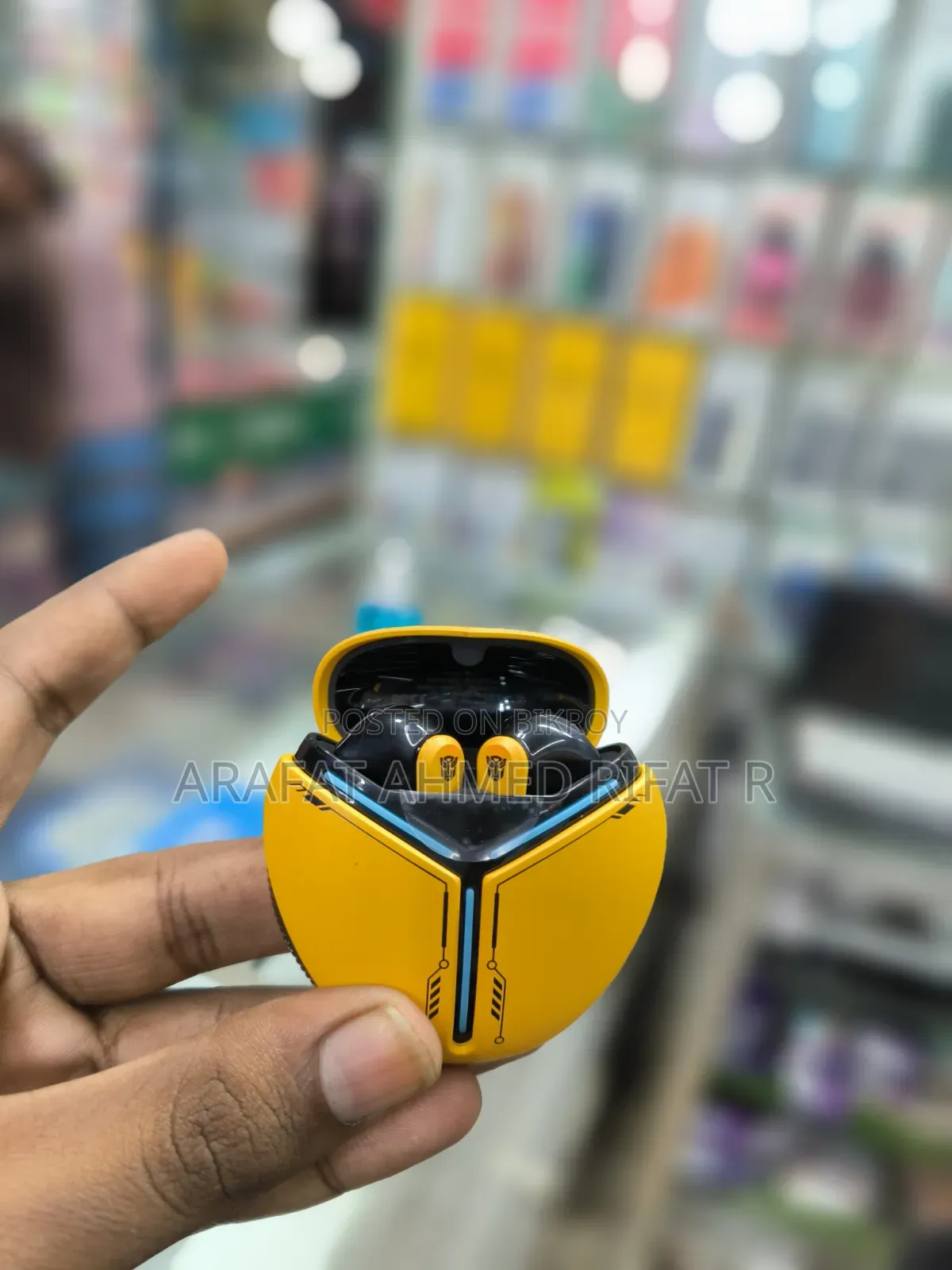 নিউ এয়ারমার্স এয়ারপডস আনোমনট হ্যাবি মল