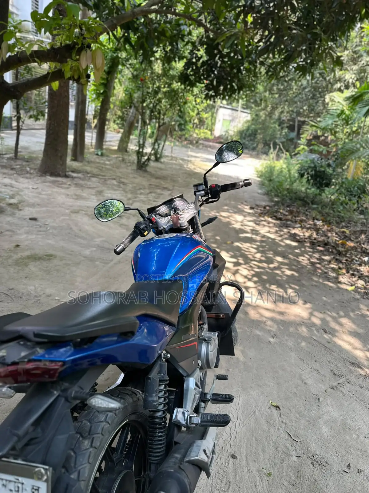 এপ্রিলিয়া এফএক্স ২০২৩ নীল