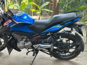 এপ্রিলিয়া এফএক্স ২০২৩ নীল