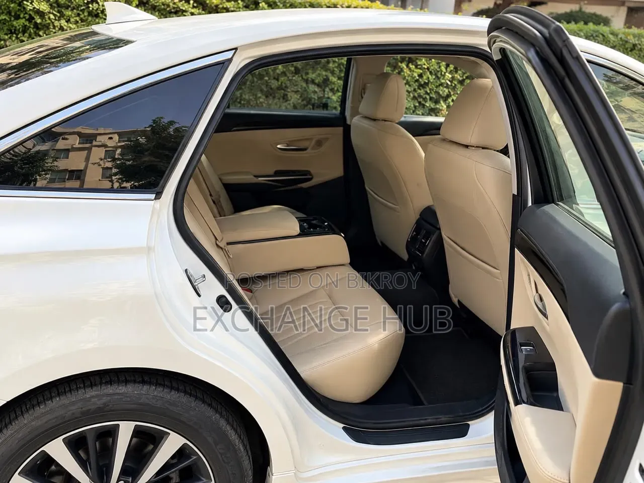 Toyota Crown 2018 Pearl