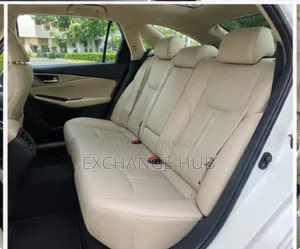 Toyota Crown 2018 Pearl