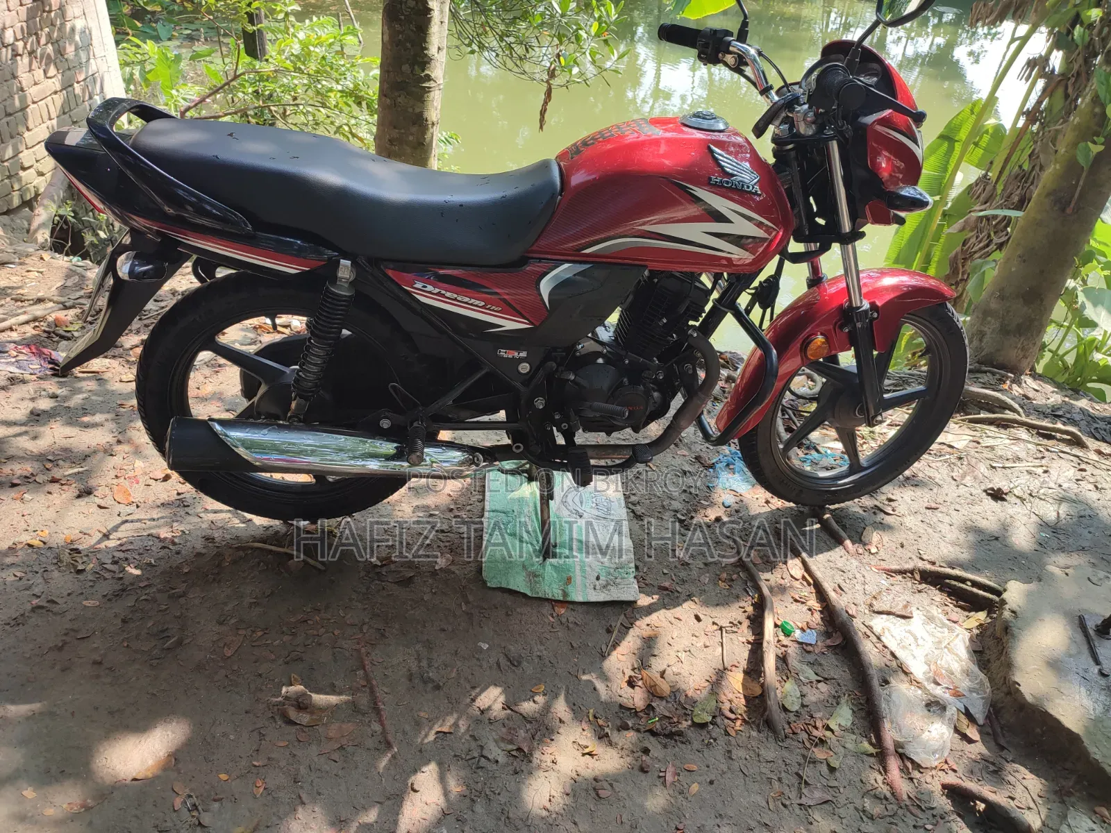 Honda Dream Neo 2022 Red