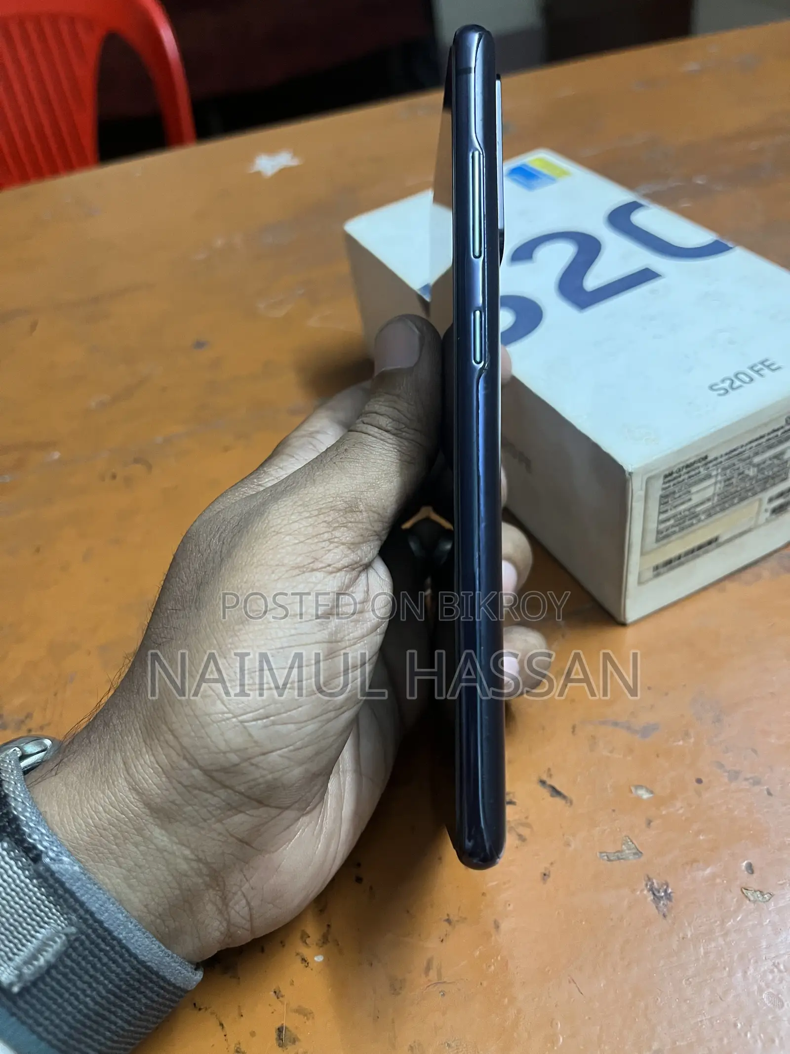 স্যামসাং গ্যালাক্সি এস২০ এফই ৫জি ১২৮ জিবি ব্লু