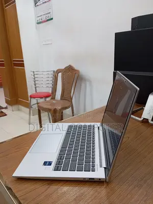 Laptop HP EliteBook 840 G9 16GB Intel Core i5 SSD 256GB