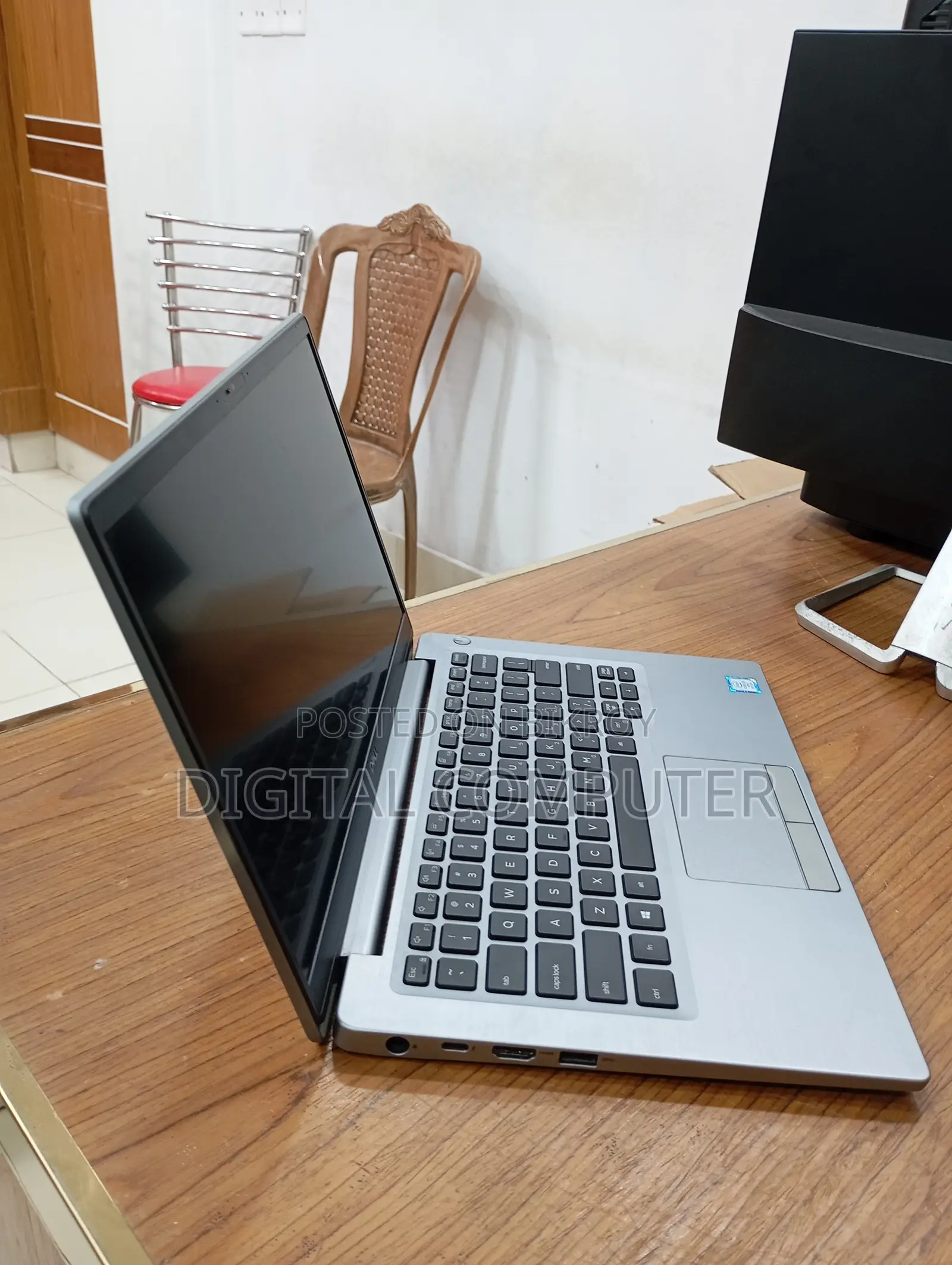 Laptop Dell Latitude 7400 8GB Intel Core i5 SSD 256GB
