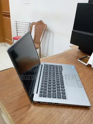 Laptop Dell Latitude 7400 8GB Intel Core i5 SSD 256GB