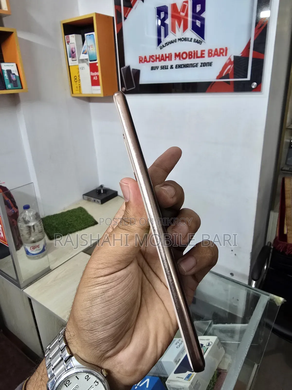 Vivo V60e 128 GB Gold