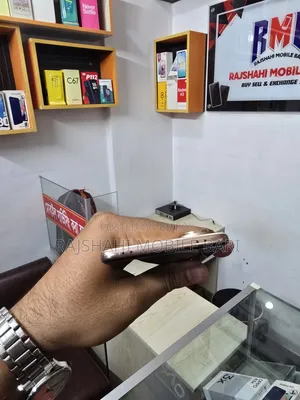 Vivo V60e 128 GB Gold