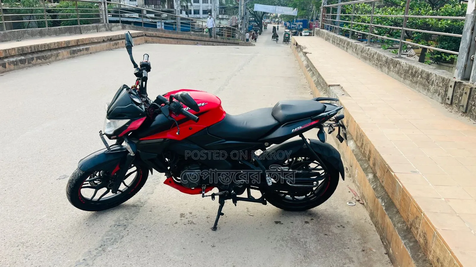 বাজাজ পালসার এনএস ১৬০ ২০১৯ লাল