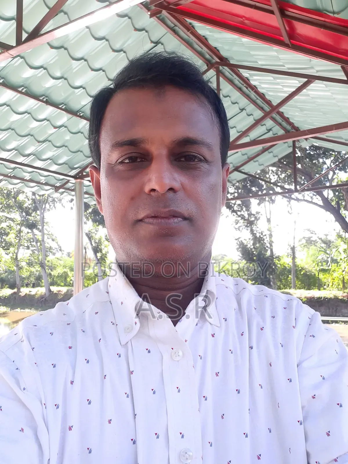 সেলস এক্সিকিউটিভ