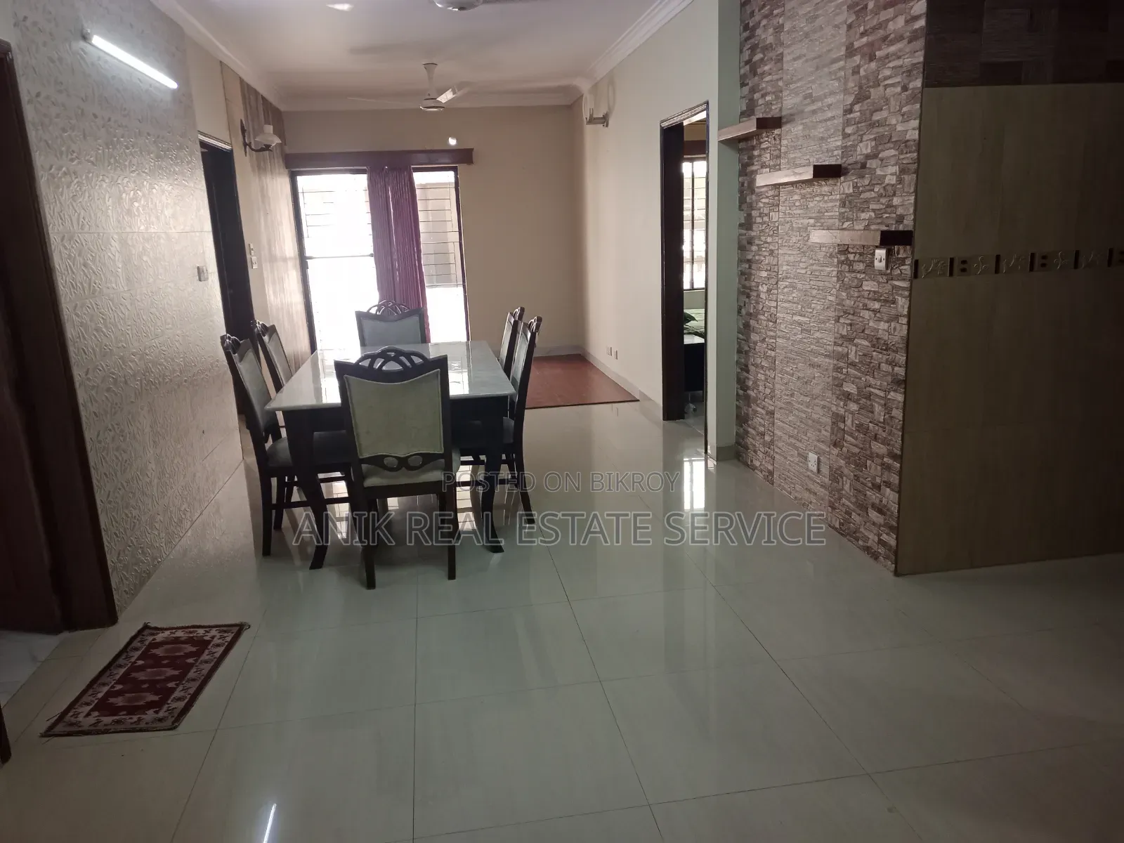গুলশানের অনিক রিয়েল এস্টেটে ৩ বেডরুমের ফার্নিশড অ্যাপার্টমেন্ট ভাড়ার জন্য