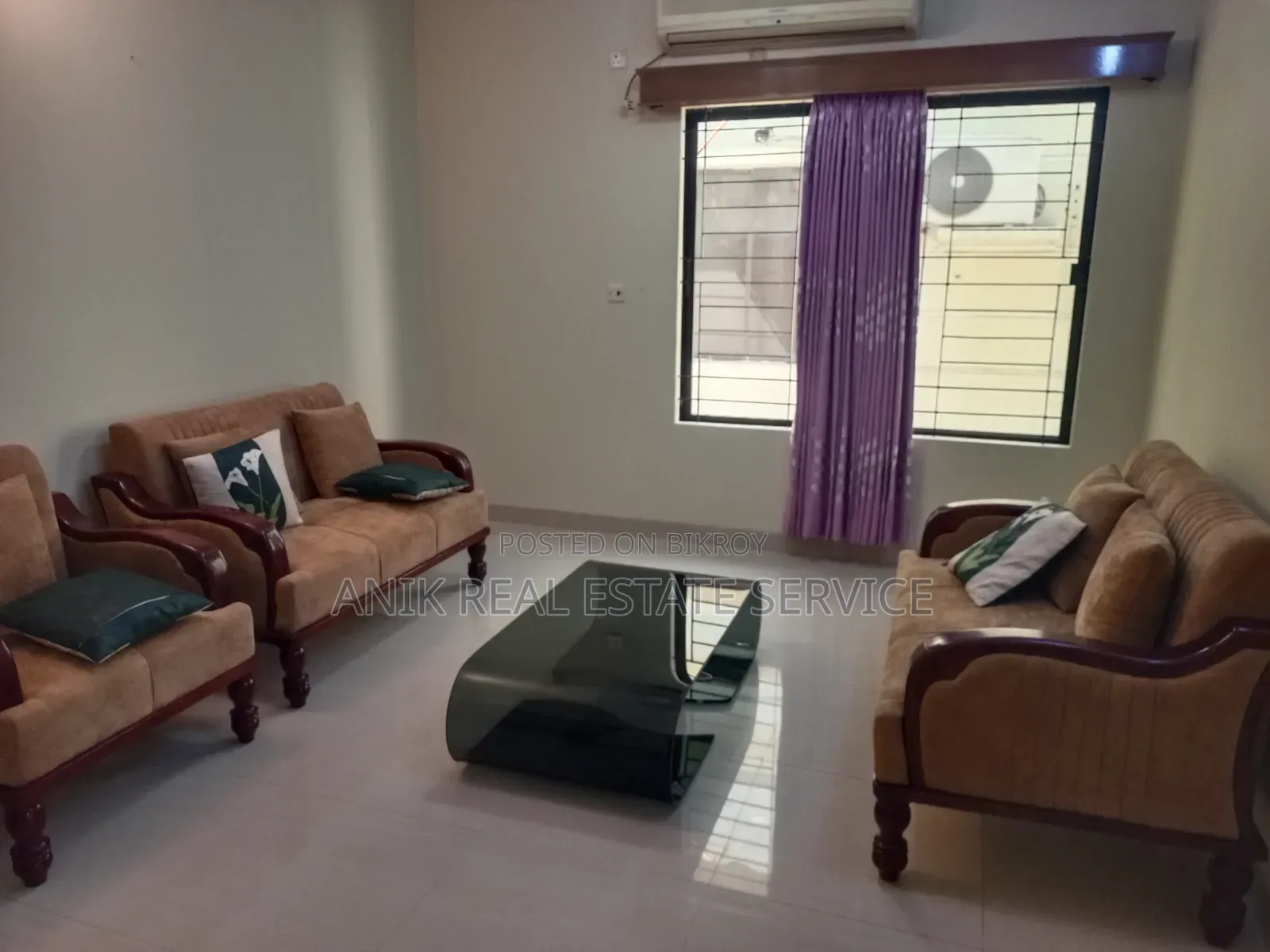 গুলশানের অনিক রিয়েল এস্টেটে ৩ বেডরুমের ফার্নিশড অ্যাপার্টমেন্ট ভাড়ার জন্য