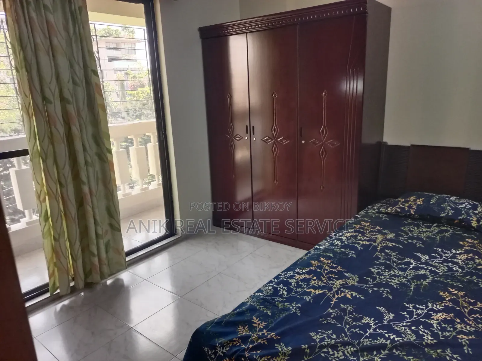 গুলশানের অনিক রিয়েল এস্টেটে ৩ বেডরুমের ফার্নিশড অ্যাপার্টমেন্ট ভাড়ার জন্য