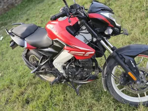 Bajaj Pulsar NS 160 2021 Red
