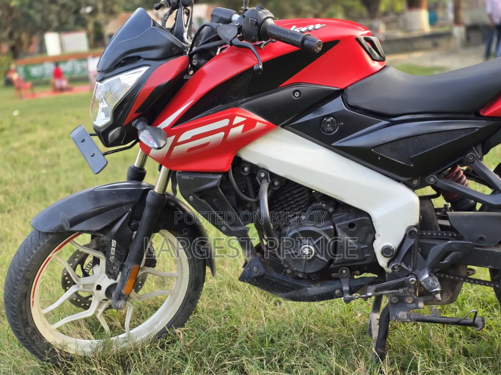 বাজাজ পালসার এনএস ১৬০ ২০২১ লাল
