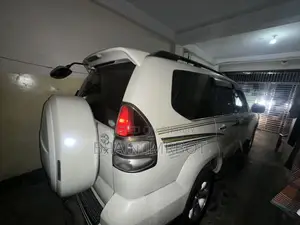 Toyota Land Cruiser Prado 2002 Pearl
