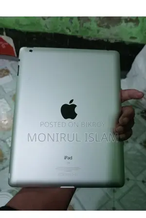 Apple iPad 9.7 4 GB