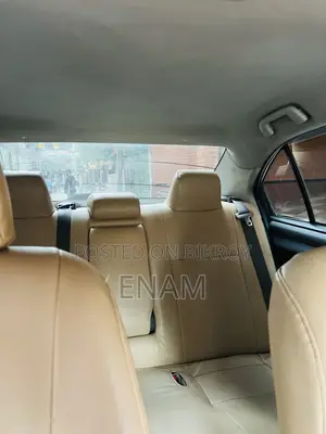 টয়োটা এক্সিও ২০১৩ মেরুন