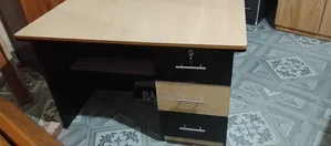 Melamine Board Table