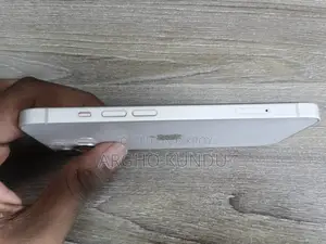 অ্যাপল আইফোন ১৩ ১২৮ জিবি সাদা