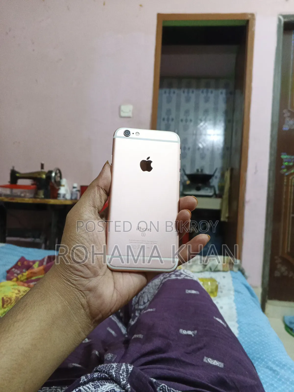 New Apple iPhone 6s 64 GB Gold