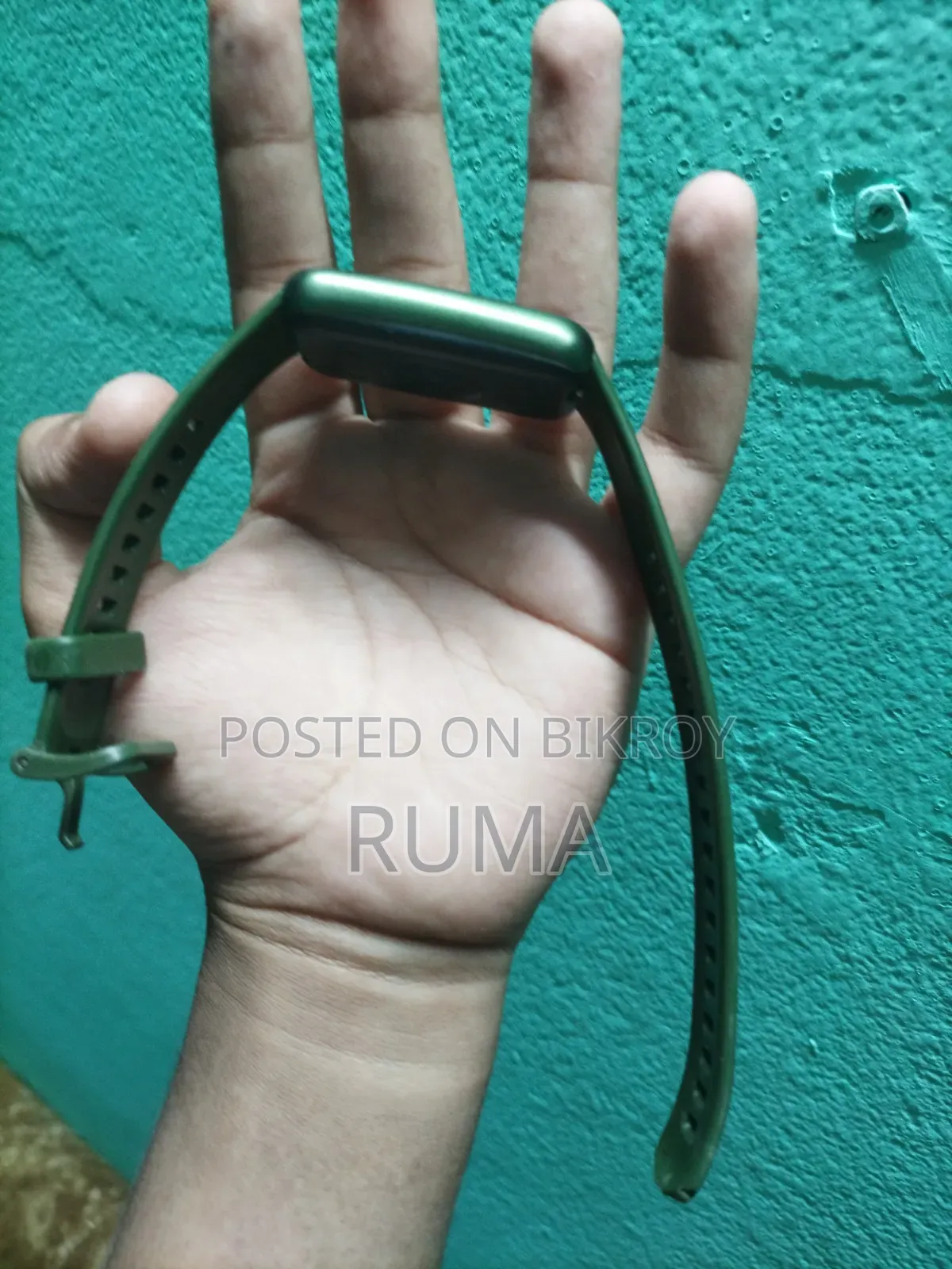 এটি হোয়াই ব্যান্ড 7