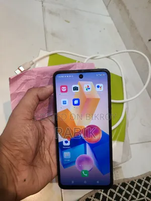 ইনফিনিক্স হট ৪০আই ১২৮ জিবি ব্ল্যাক