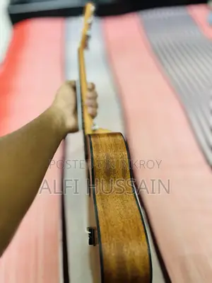 Axe-Ukulele 24 Inch Concert Size