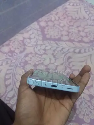 স্যামসাং গ্যালাক্সি এ৩৫ ১২৮ জিবি সাদা