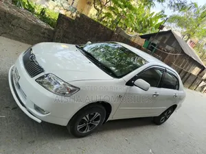 Toyota Corolla Sedan 2004 White