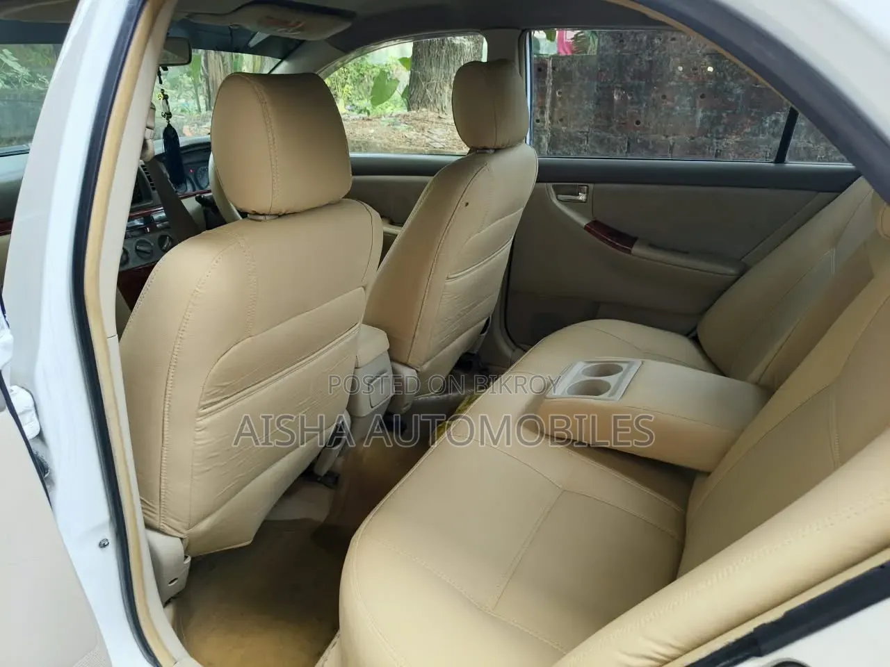 Toyota Corolla Sedan 2004 White