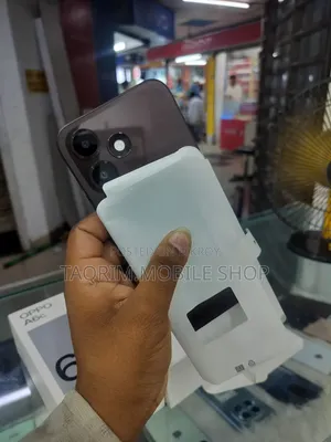 নতুন অপো ১২৮ জিবি লাল
