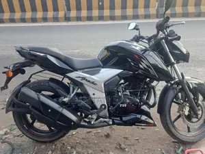 TVS Apache RTR 160 4V 2023 Black