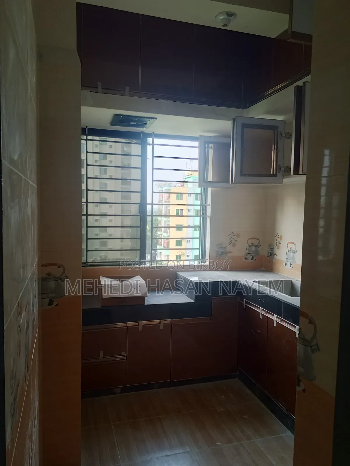 ৩ বেডরুমের ব্লক অফ ফ্ল্যাটস ইন বনশ্রী ফর সেল