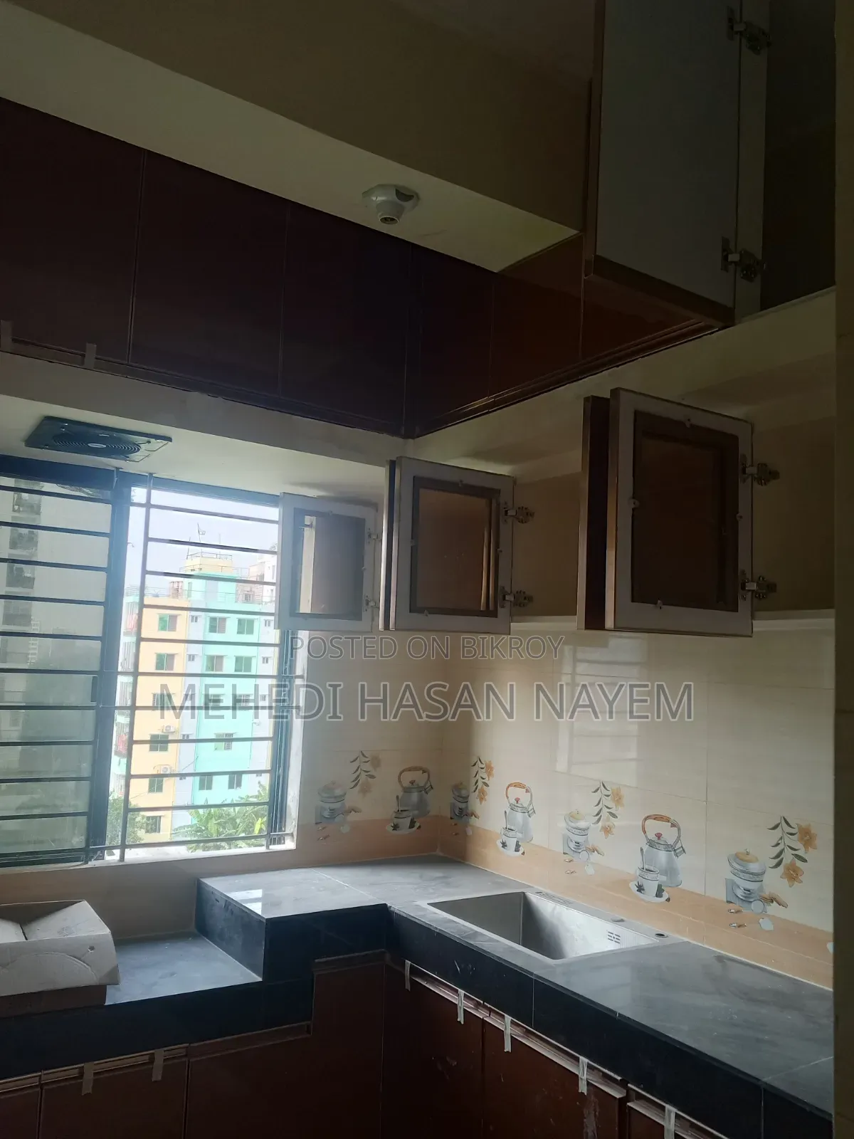 ৩ বেডরুমের ব্লক অফ ফ্ল্যাটস ইন বনশ্রী ফর সেল