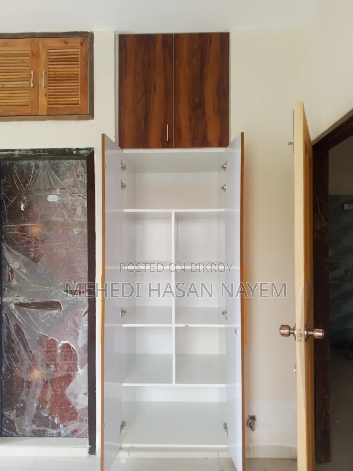 ৩ বেডরুমের ব্লক অফ ফ্ল্যাটস ইন বনশ্রী ফর সেল