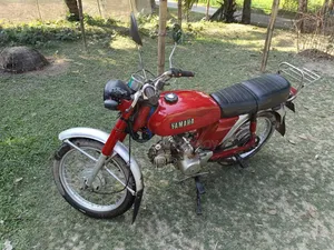 ইয়ামাহা ১৯৮৬ রেড