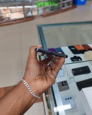 অনার ২০০ ২৫৬ জিবি কালো