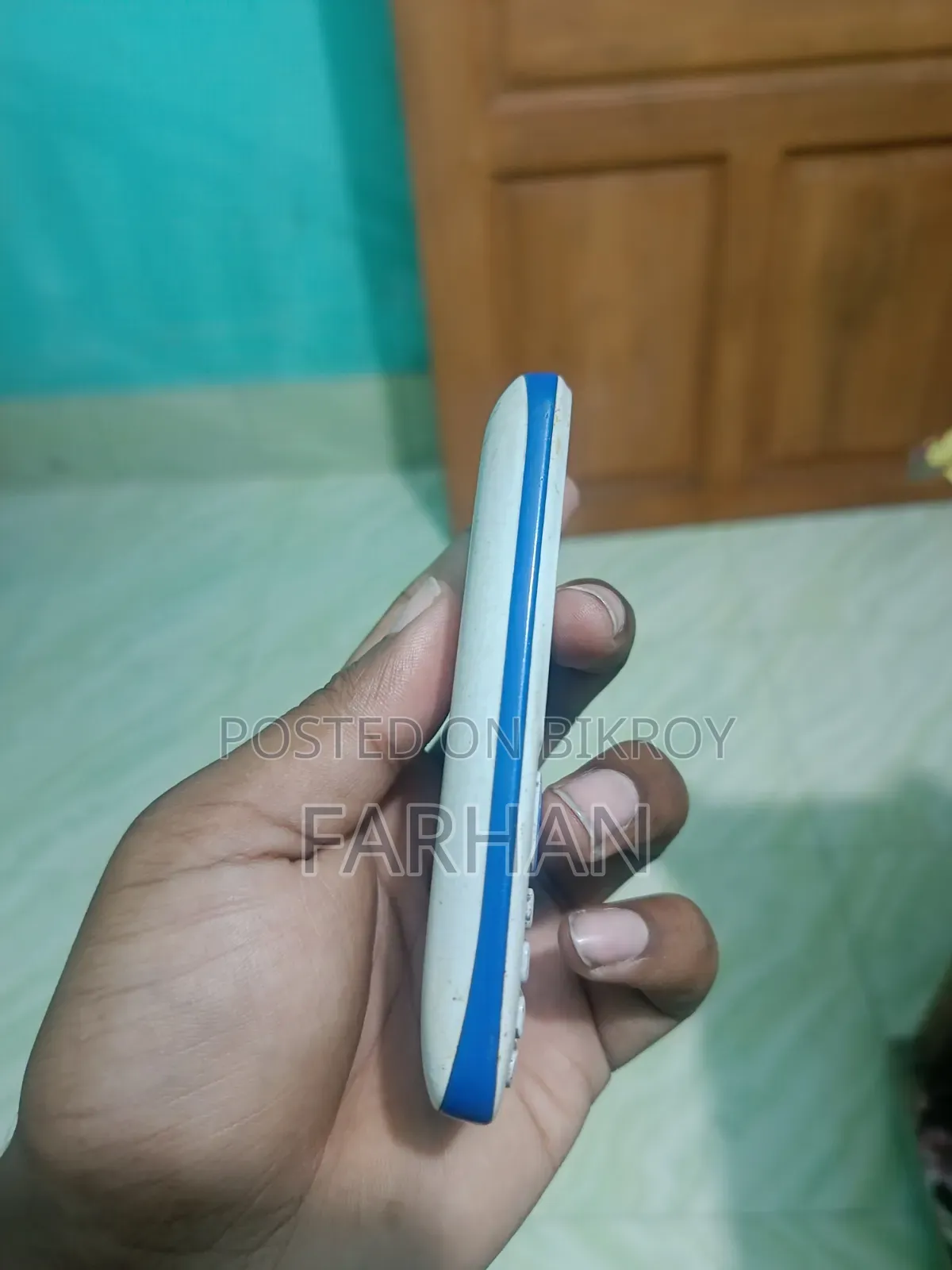 LINNEX White