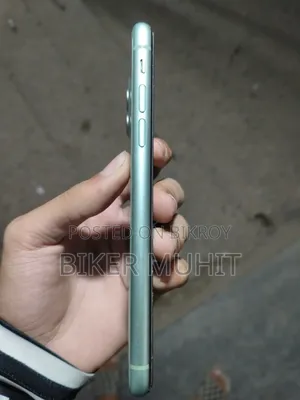 Apple iPhone 11 64 GB Silver