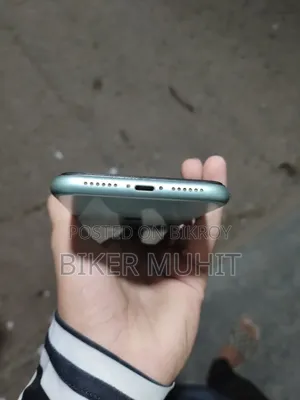 Apple iPhone 11 64 GB Silver