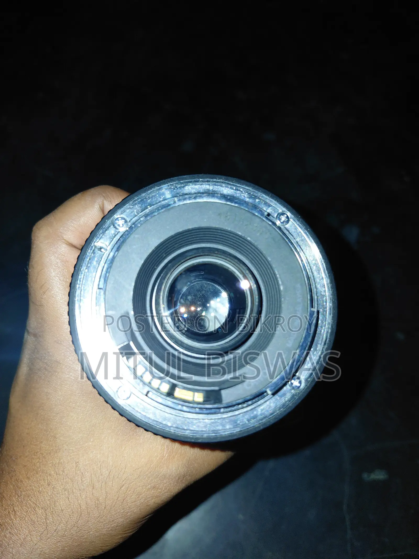 Super fresh condition Canon EF 75-300mm F/4-5.6 III (USM)