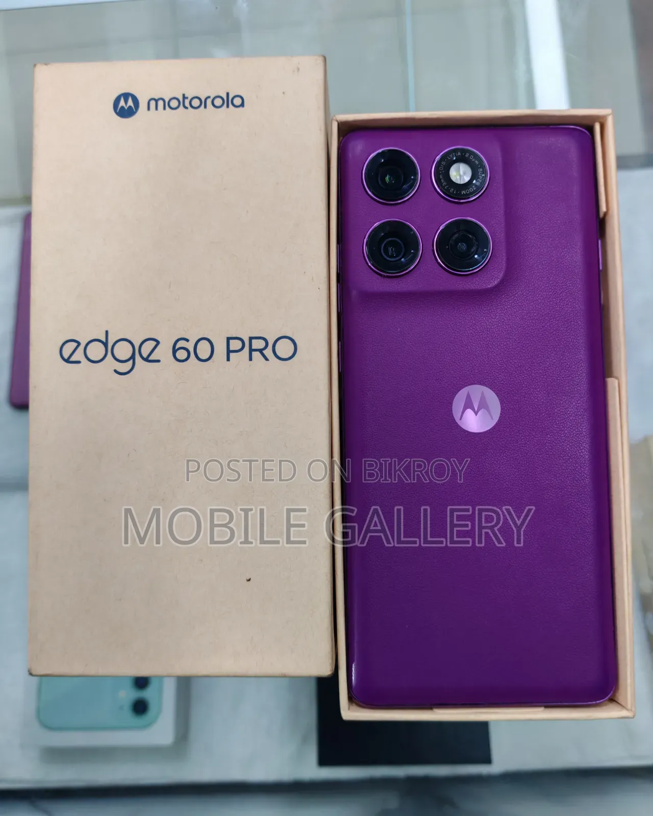 Motorola Edge 60 Pro ২৫৬ জিবি পার্পল