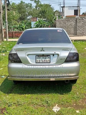মিতসুবিশি ল্যান্সার ২০০৩ সিলভার