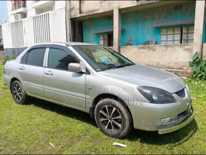 মিতসুবিশি ল্যান্সার ২০০৩ সিলভার